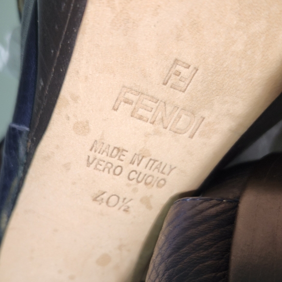 FENDI BLACK REPTILE EMBOSSED LEATHER CHAIN ACCENT STILETTO SANDALS 40.5 - Picture 11 of 12